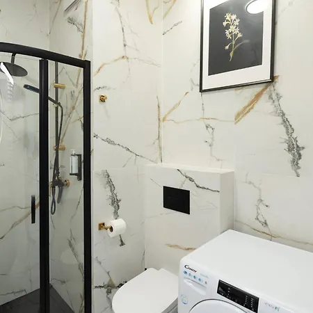 公寓 Panorama With Parking 21st Floor 华沙